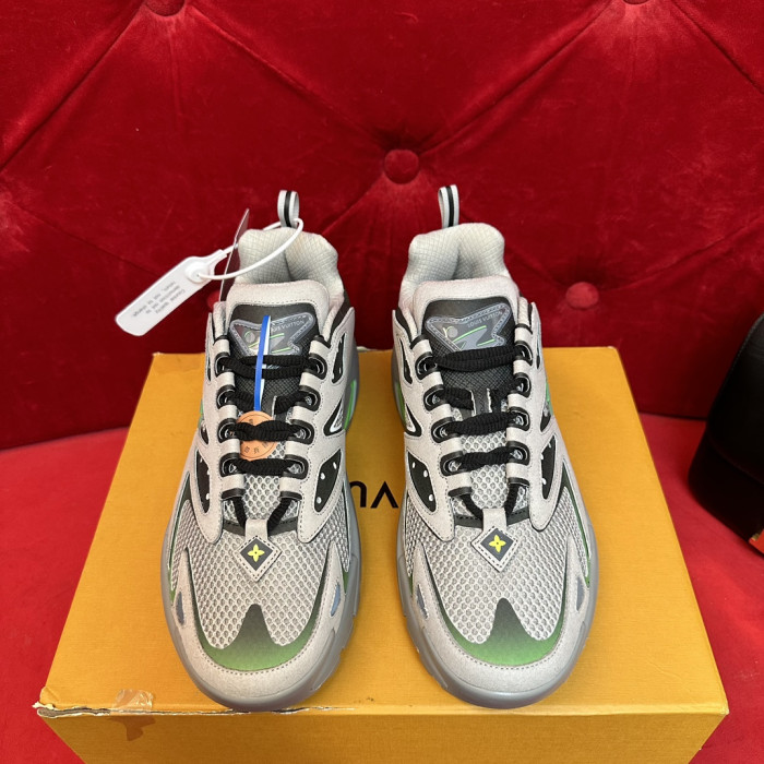 L*V SNEAKERS