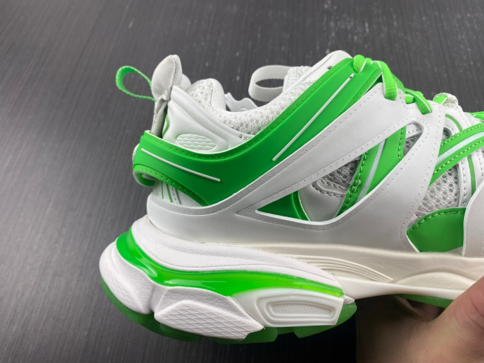 Ba*len*cia*ga track trainer