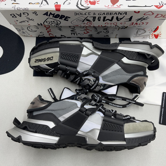 DG SNEAKER