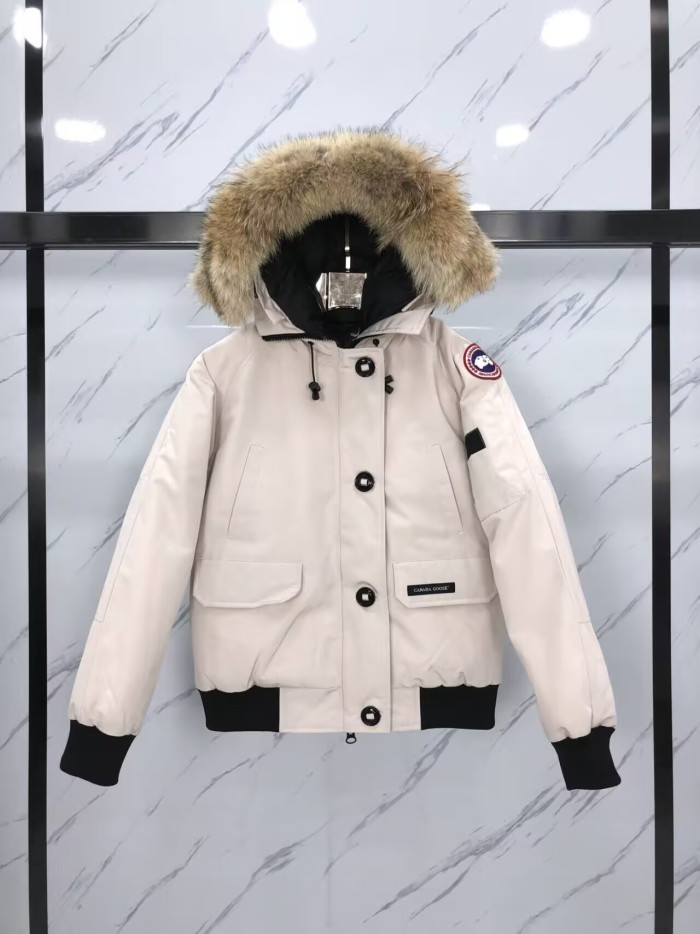 Can*a Go*e down jackets