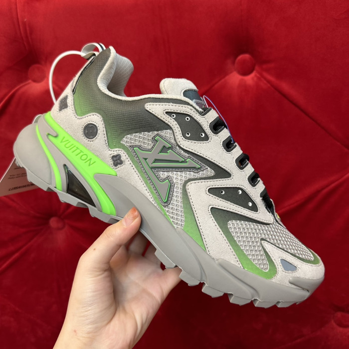 L*V SNEAKERS