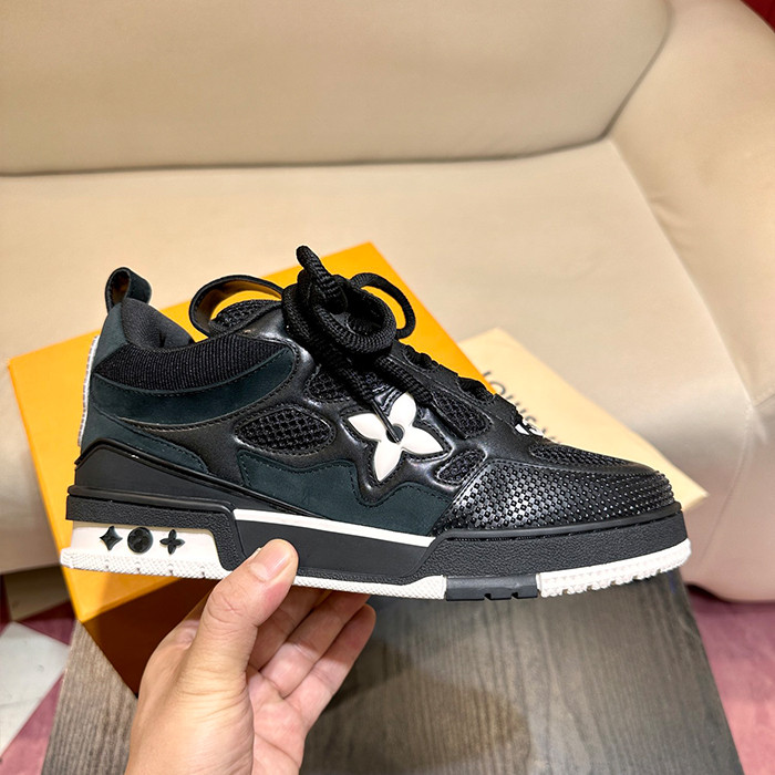 l**is V*t*n skate trainer