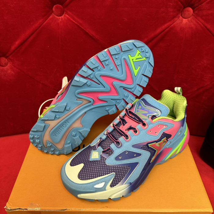 L*V SNEAKERS