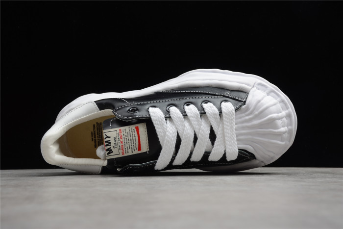 MIHARA YASUHIRO Black And White AOFW701