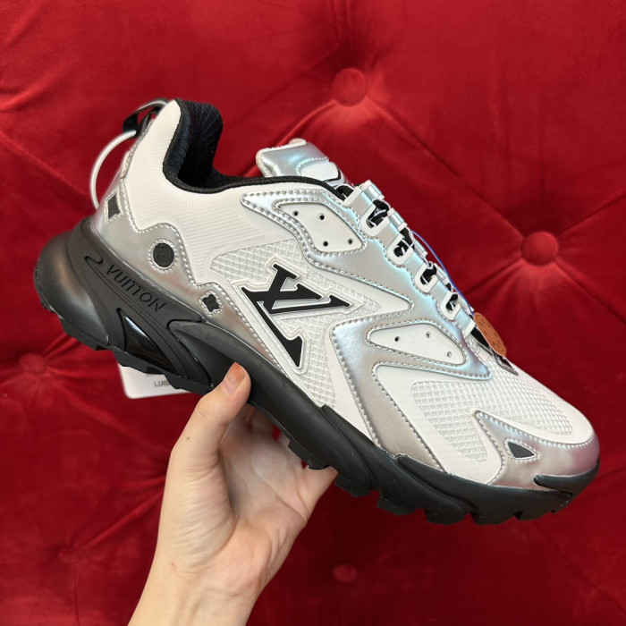 L*V SNEAKERS