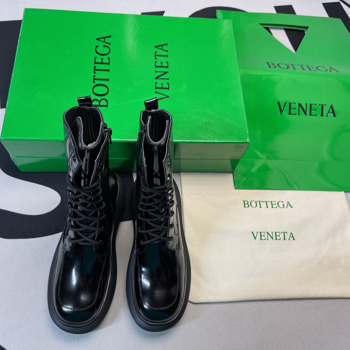 Bo*te*ga ve*ne*ta boots