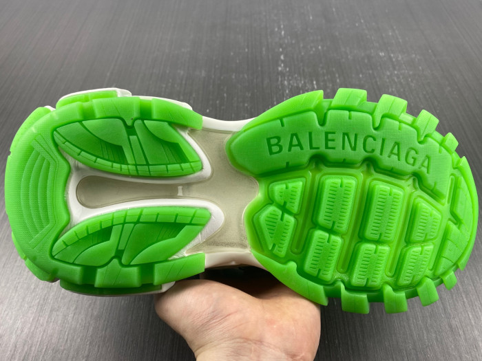Ba*len*cia*ga track trainer