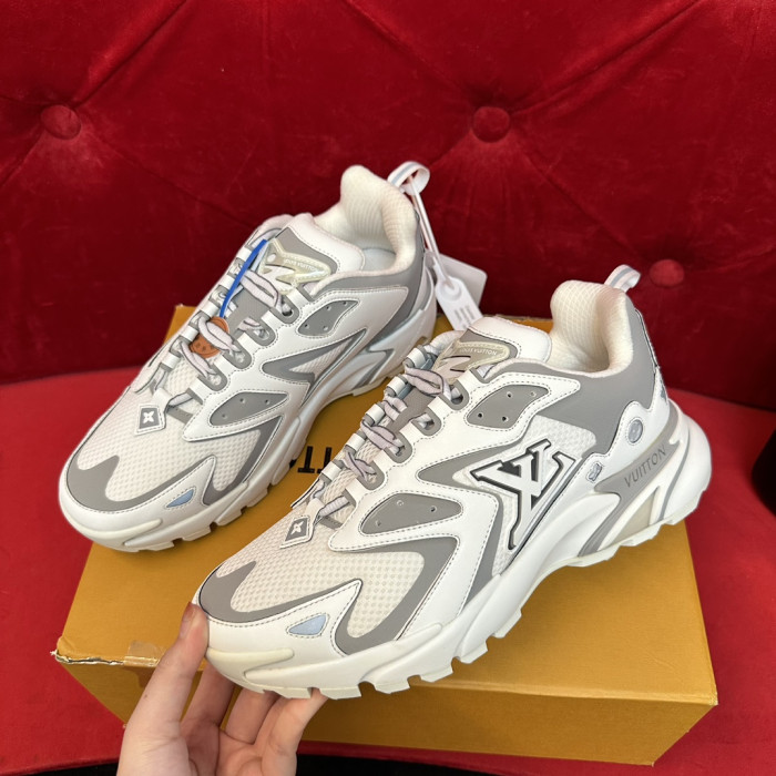 L*V SNEAKERS