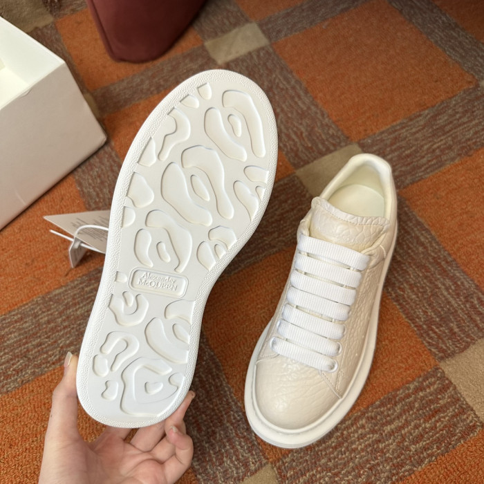 A1exa*der Mcqv*en Sneaker