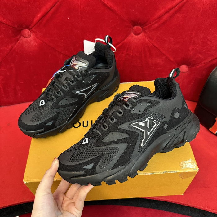 L*V SNEAKERS