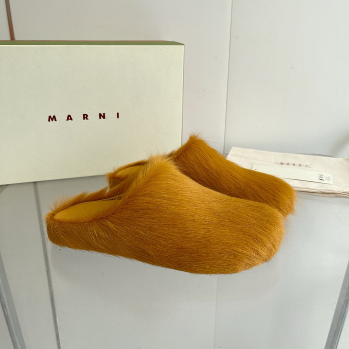 Ma*n1 FUSSBET SABOT CALF-HAIR SLIPPERS