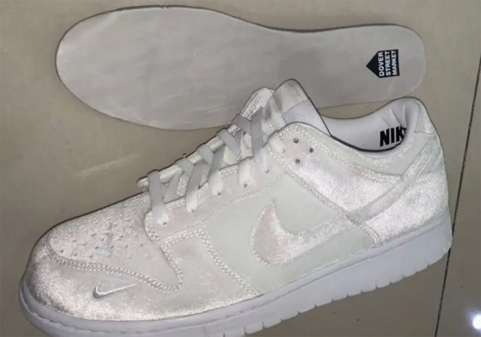 NIKE SB DUNK LOW White Goose down DH2686-100