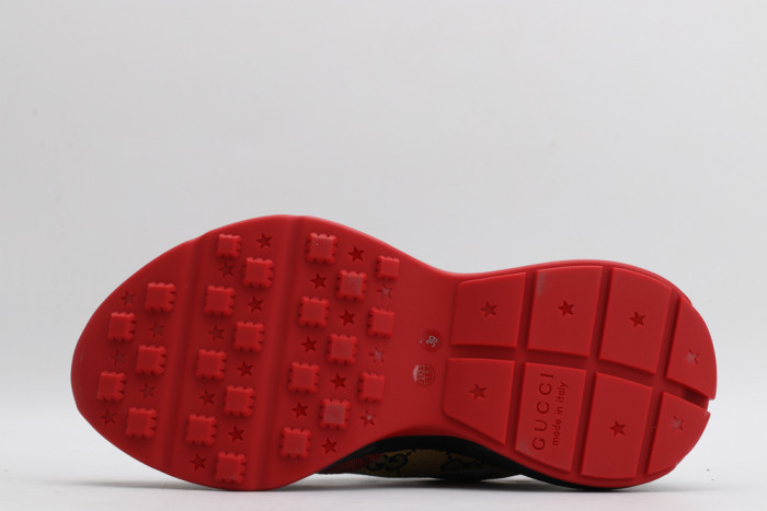 GC sneaker