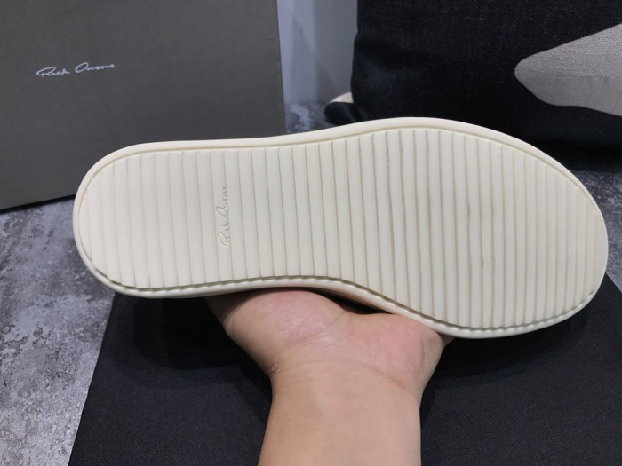 RICK OWEN.S SNEAKER