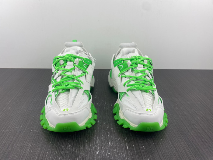 Ba*len*cia*ga track trainer