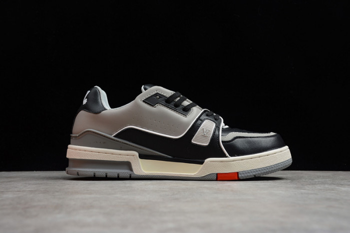 LOU VUIT SNEAKERS