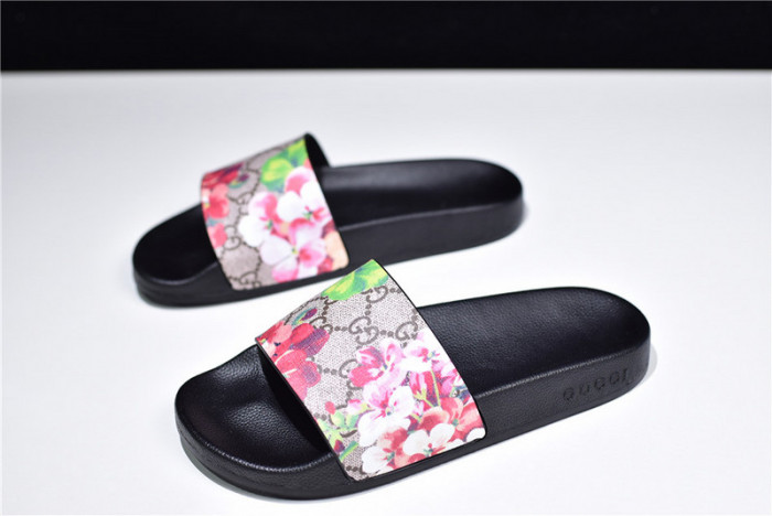 GC SANDALS