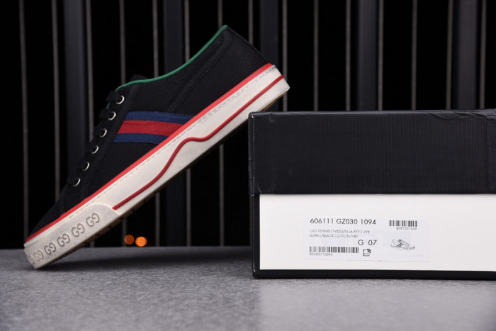 GC sneaker
