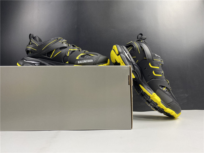 BALENGA TRACK SNEAKER 542023 W3AC1 1070