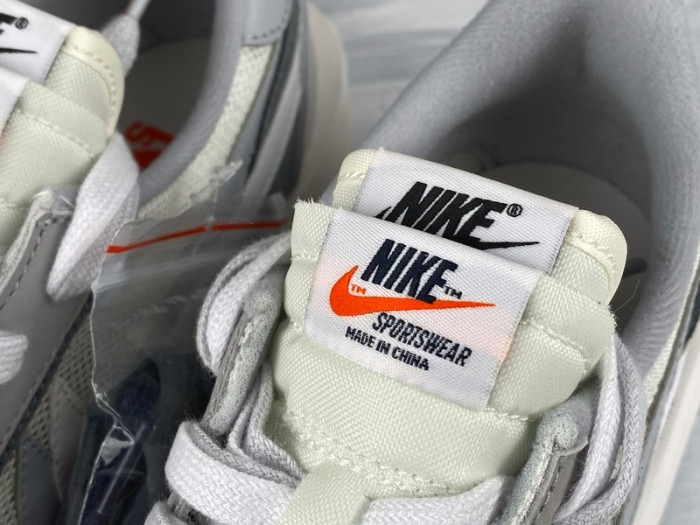 Nike LD Waffle sacai Summit White BV0073-100