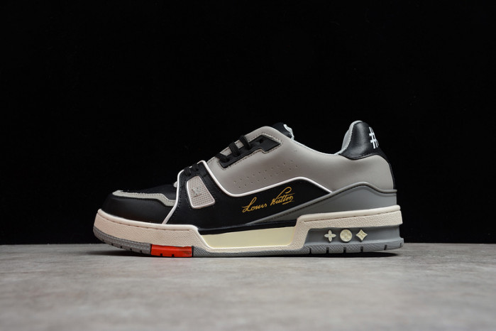 LOU VUIT SNEAKERS