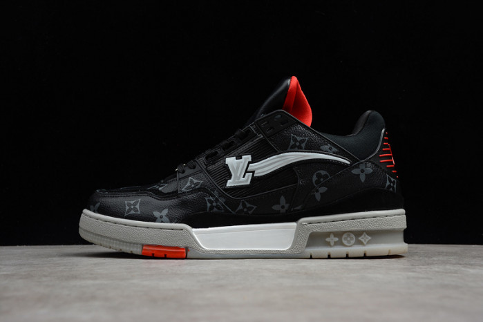 LOU VUIT SNEAKERS