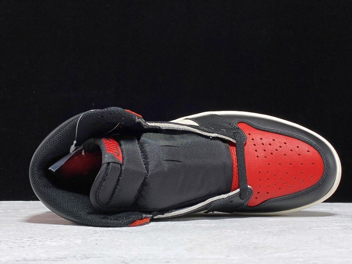 Jordan 1 Retro High Bred Toe 555088-610