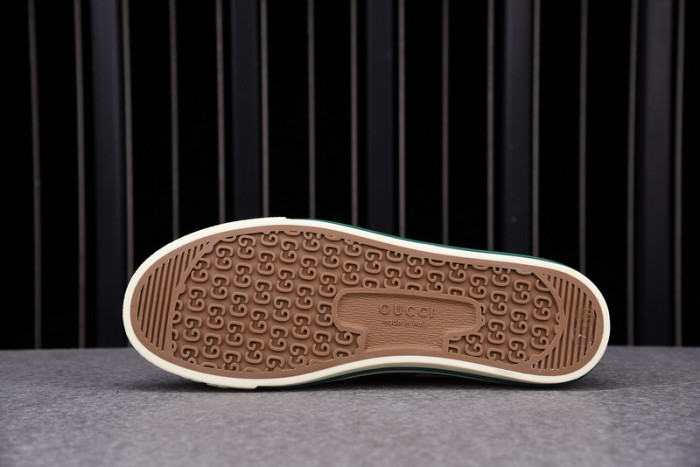 GC sneaker