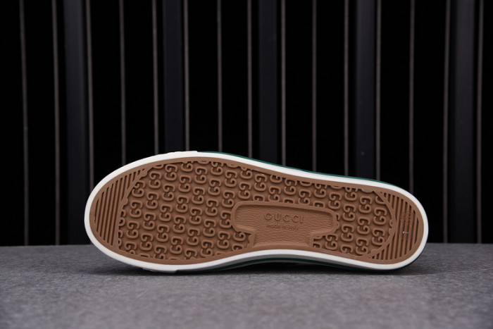 GC sneaker