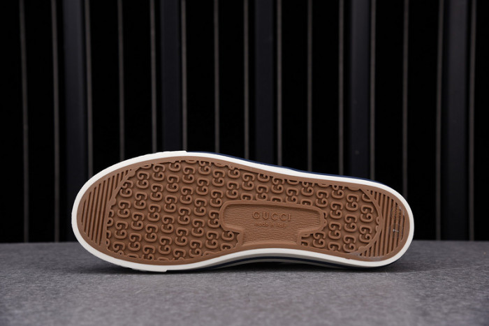 GC sneaker
