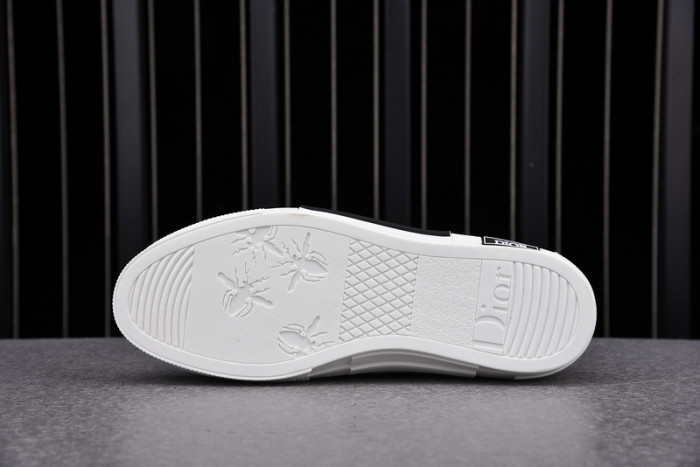 DR B23 HIGH-TOP SNEAKERS 0114