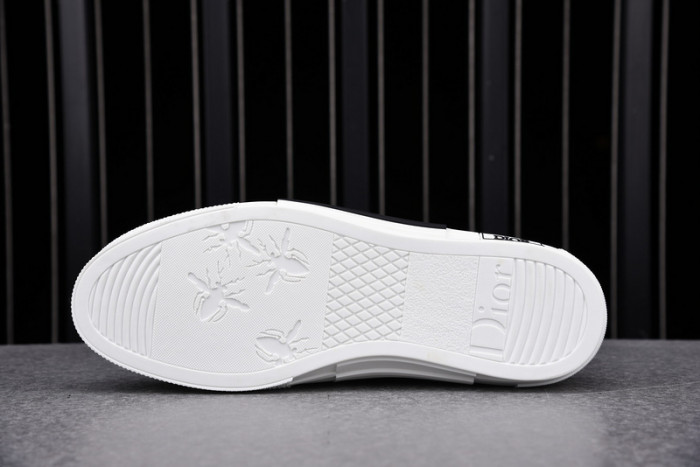 DR B23 LOW-TOP SNEAKERS 0118