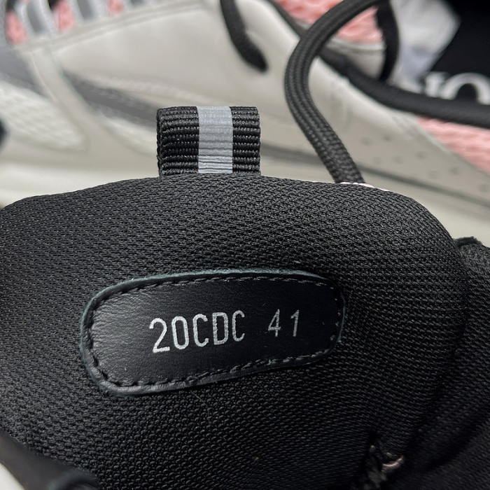 DR B22 SNEAKERS
