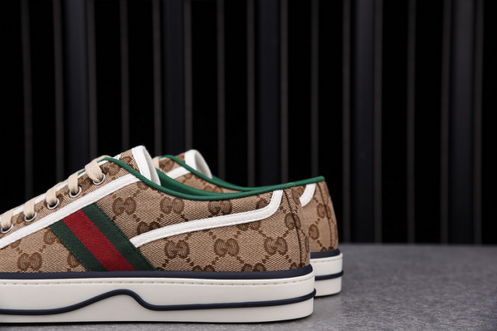 GC sneaker