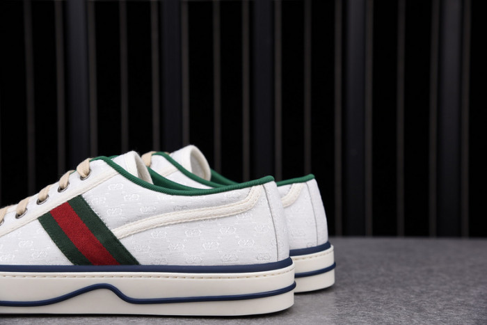 GC sneaker