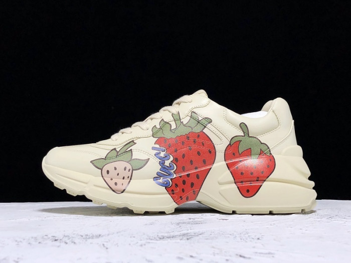 GC 2019 SS CASUAL STYLE LEATHER LOW-TOP SNEAKERS 576963 DRW00 9522