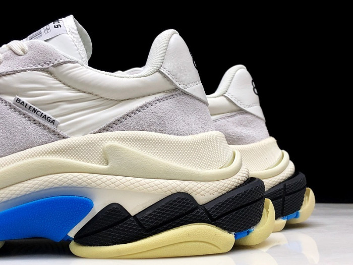 BALENGA TRIPLE S WHITE SUEDE (W) 500597 W0971 9000