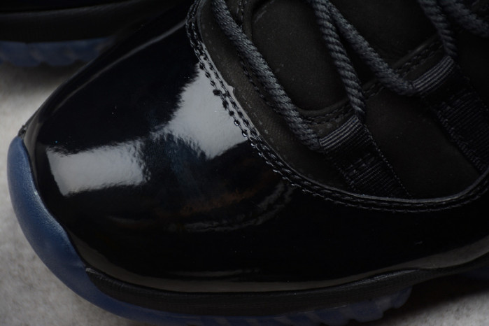 Jordan 11 Retro Cap and Gown 378037-005