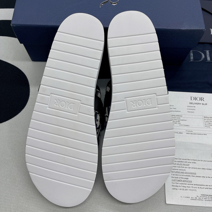 D*or alpha oblique black slide