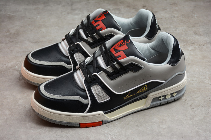 LOU VUIT SNEAKERS