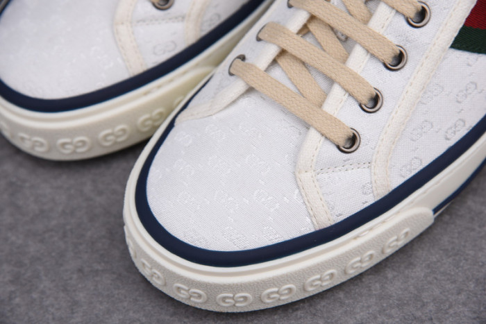 GC sneaker