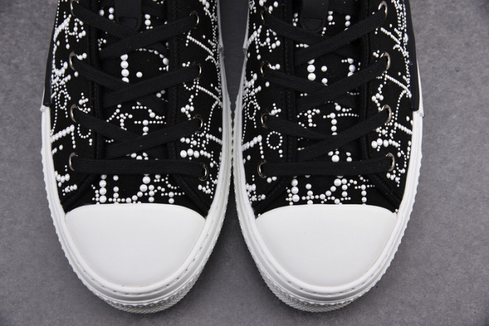 DR B23 HIGH-TOP SNEAKERS 0114