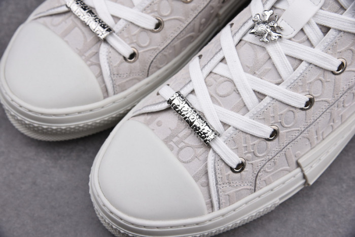 DR B23 HIGH-TOP SNEAKERS 0115