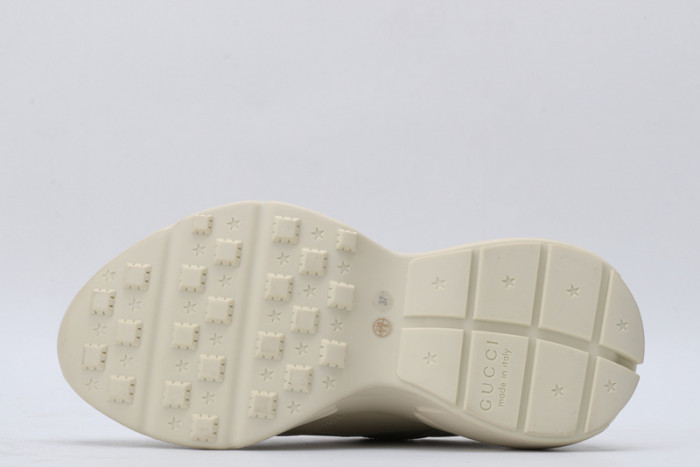 GC sneaker