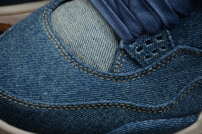 Jordan 4 Retro Levi