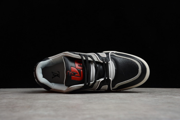 LOU VUIT SNEAKERS