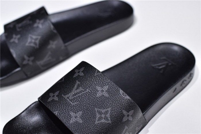 LO** VUI* SANDALS