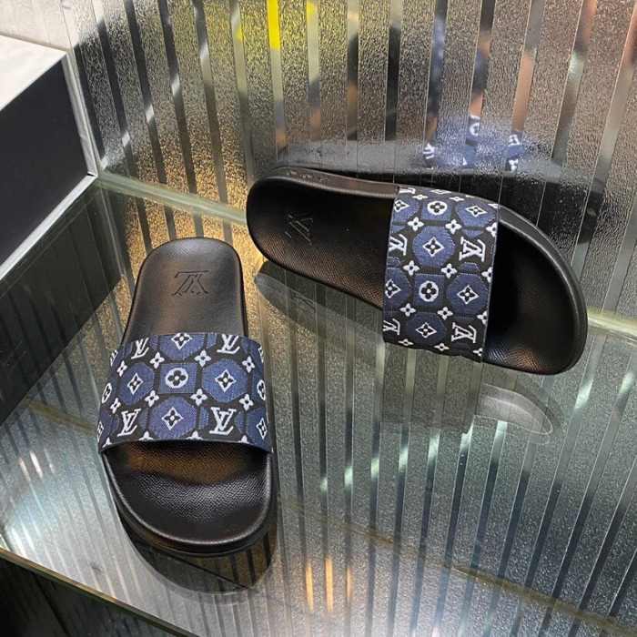 LO** VUI* SANDALS