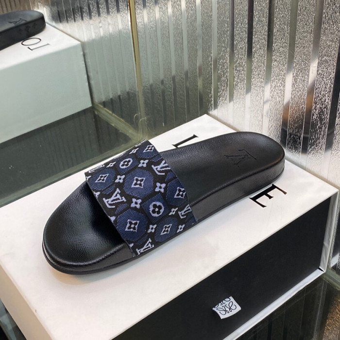 LO** VUI* SANDALS