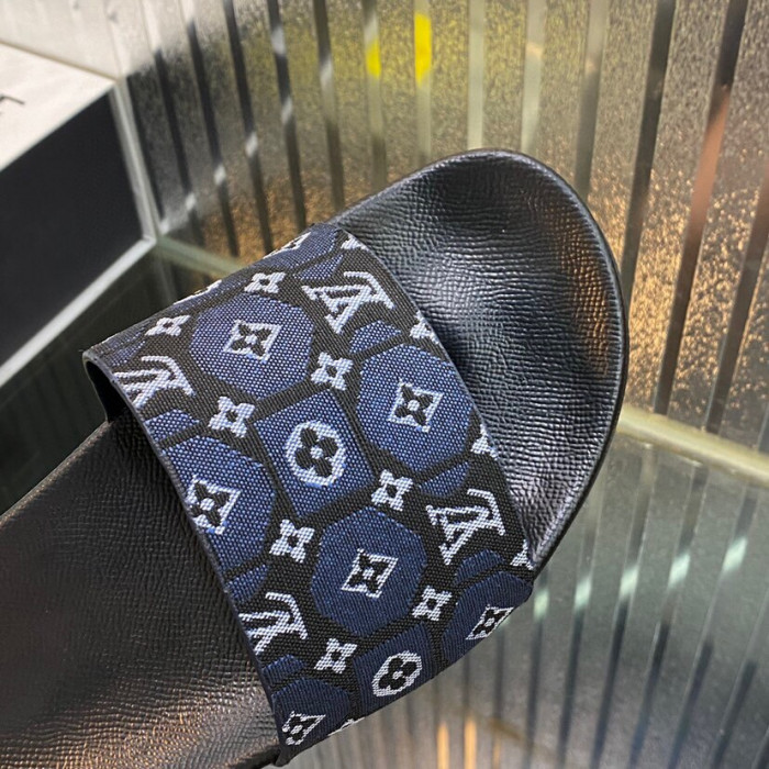 LO** VUI* SANDALS